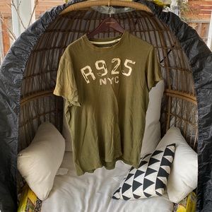 Army green xl Ruehl No. 925  t shirt